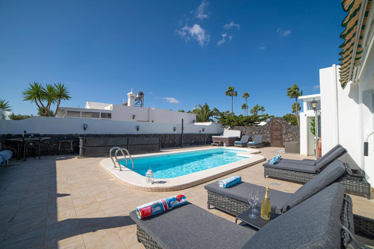Villa Amigo Puerto del Carmen  Exteriér fotografie